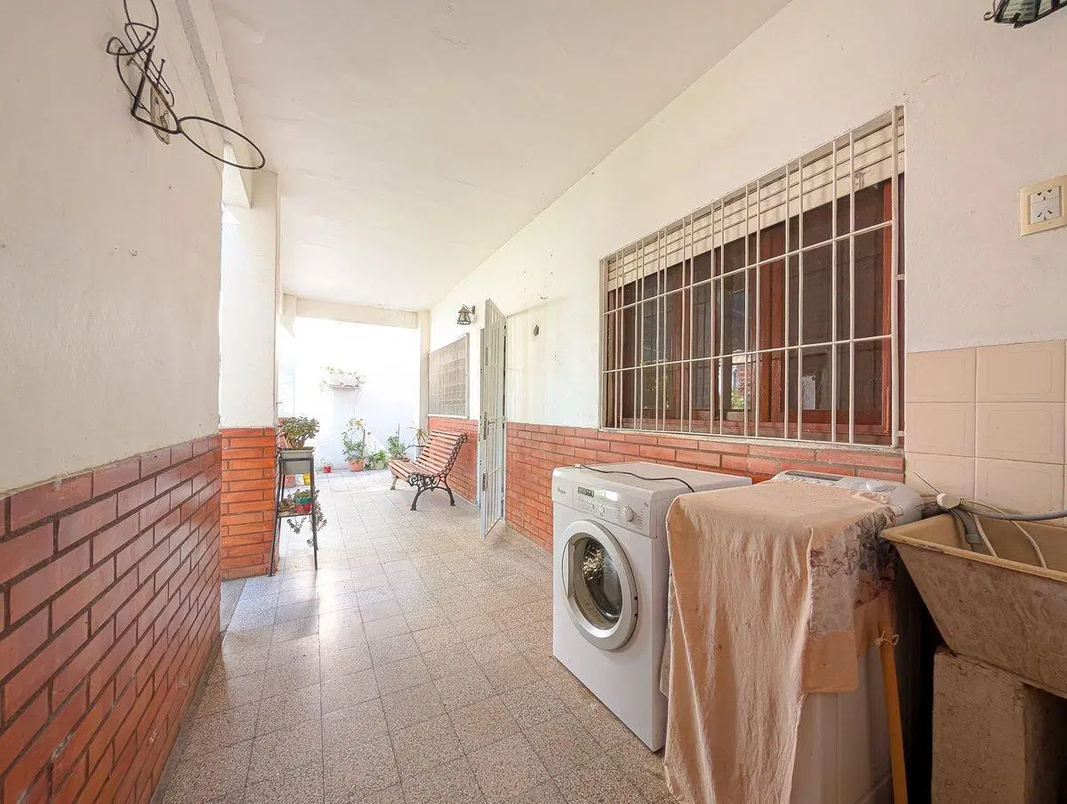 CASA EN VENTA PB Y PA LA FLORIDA COCHERA JARDIN 8