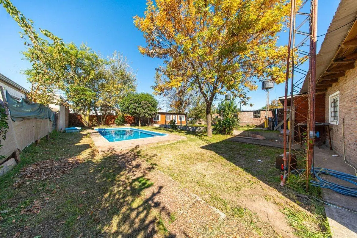 CASA VENTA EN ANDINO 2 DORMITORIOS PILETA 3