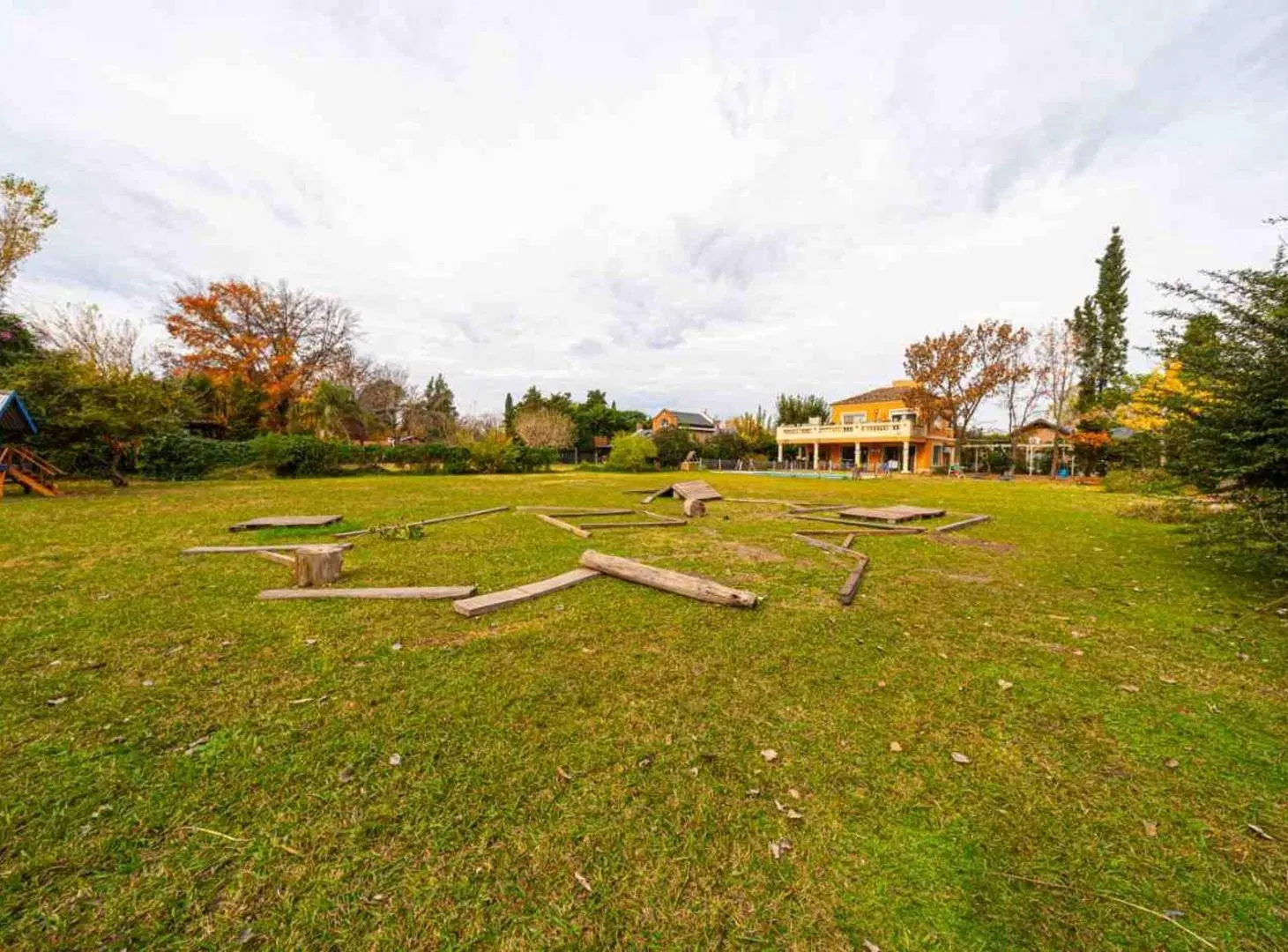 VENTA DE TERRENO EN ROLDAN 4