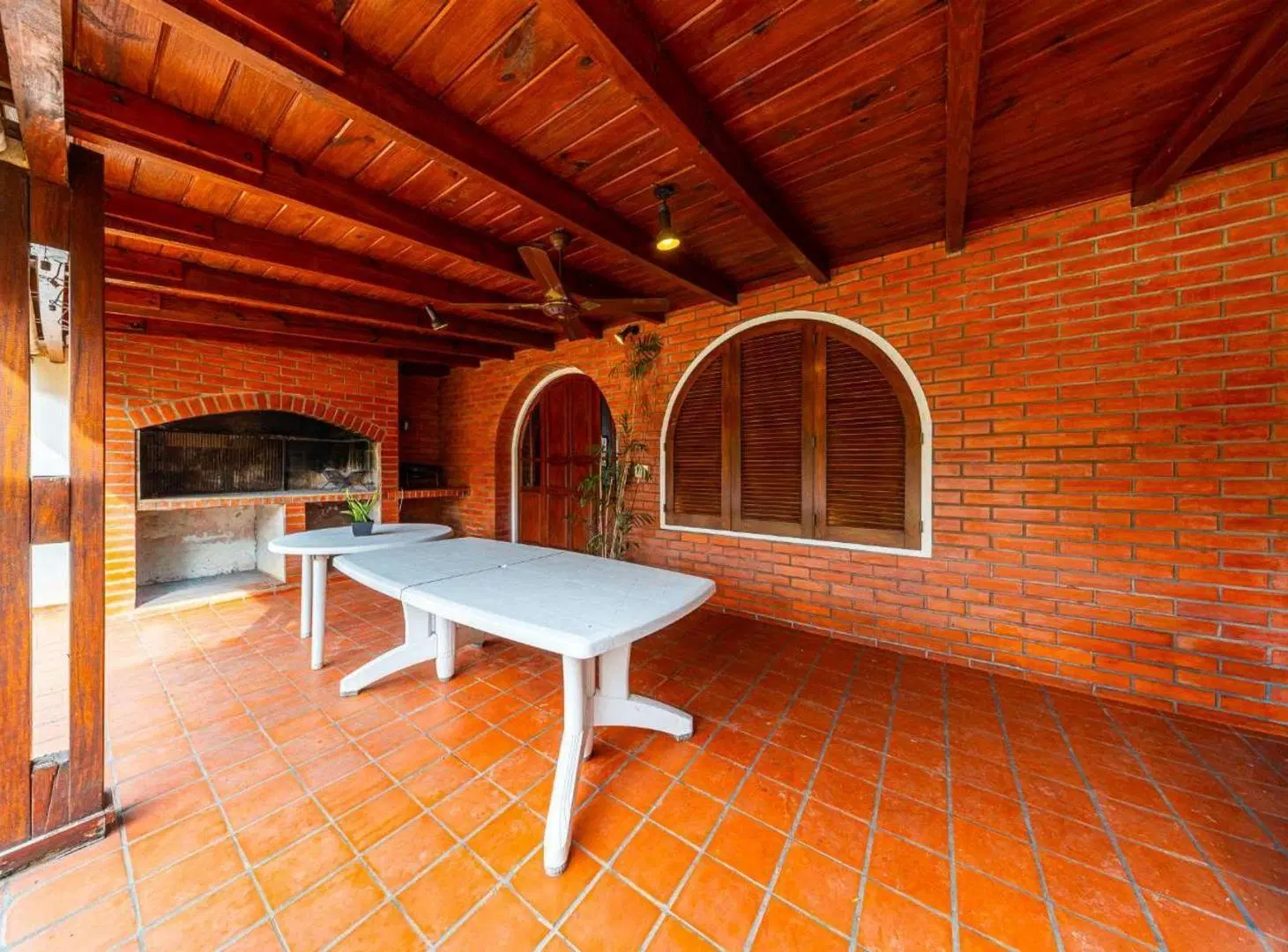 Casa en venta 3 dormitorios, jardín y pileta 5
