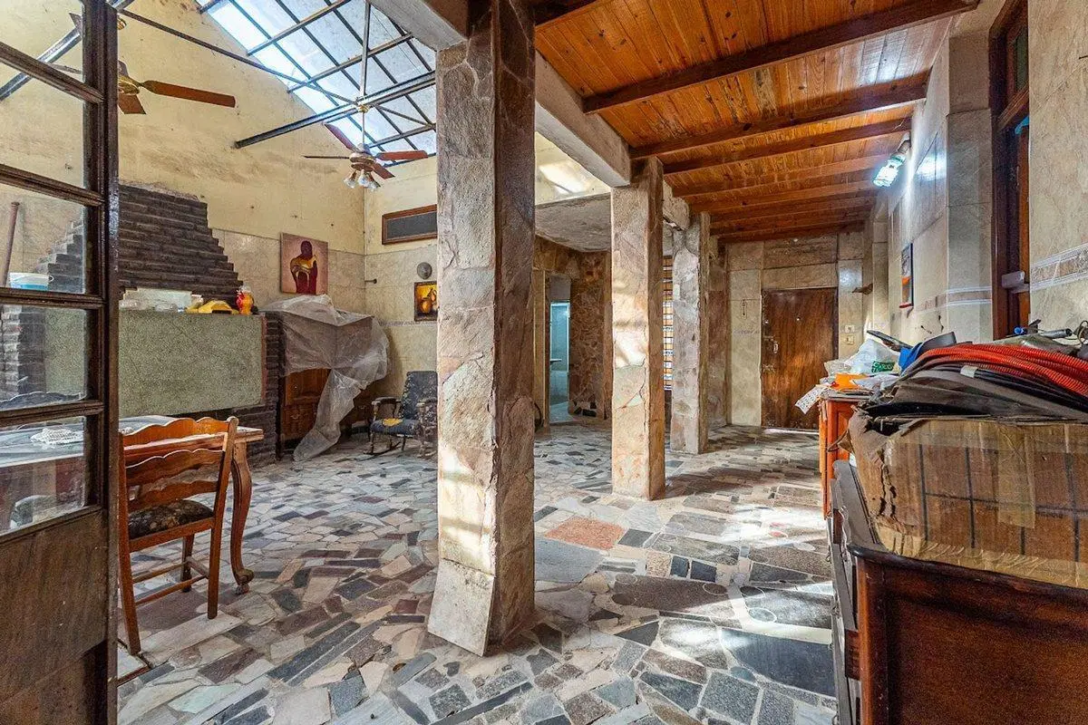 CASA EN VENTA 4 DORMITORIOS BARRIO LAS DELICIAS 3