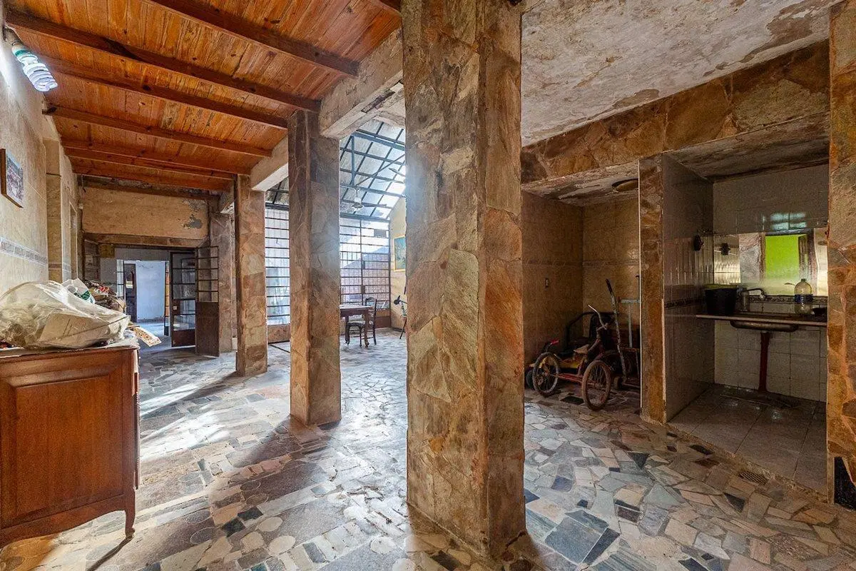 CASA EN VENTA 4 DORMITORIOS BARRIO LAS DELICIAS 2
