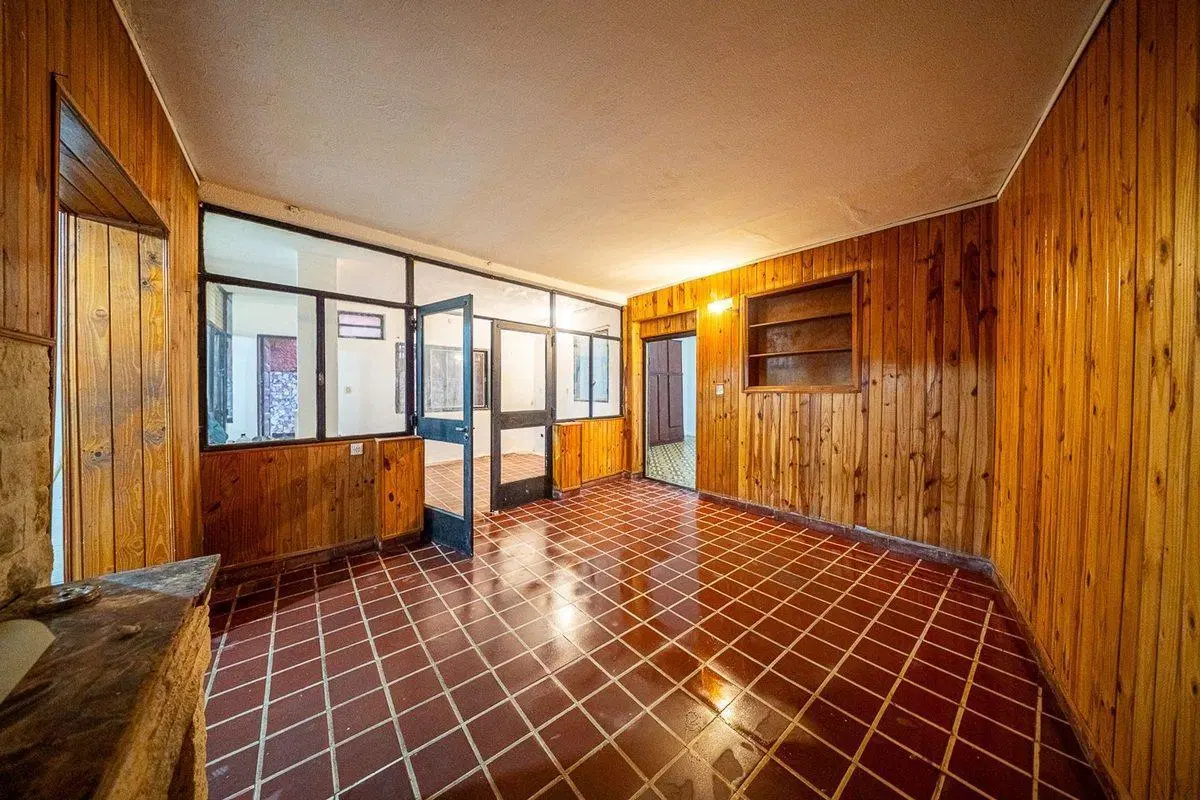 CASA DE PASILLO EN VENTA A REFACCIONAR 3