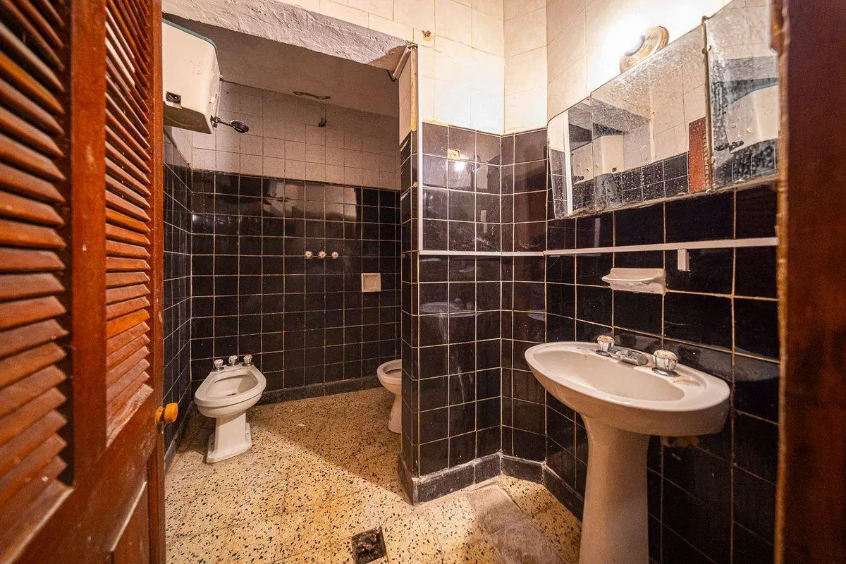 CASA DE PASILLO EN VENTA A REFACCIONAR 4