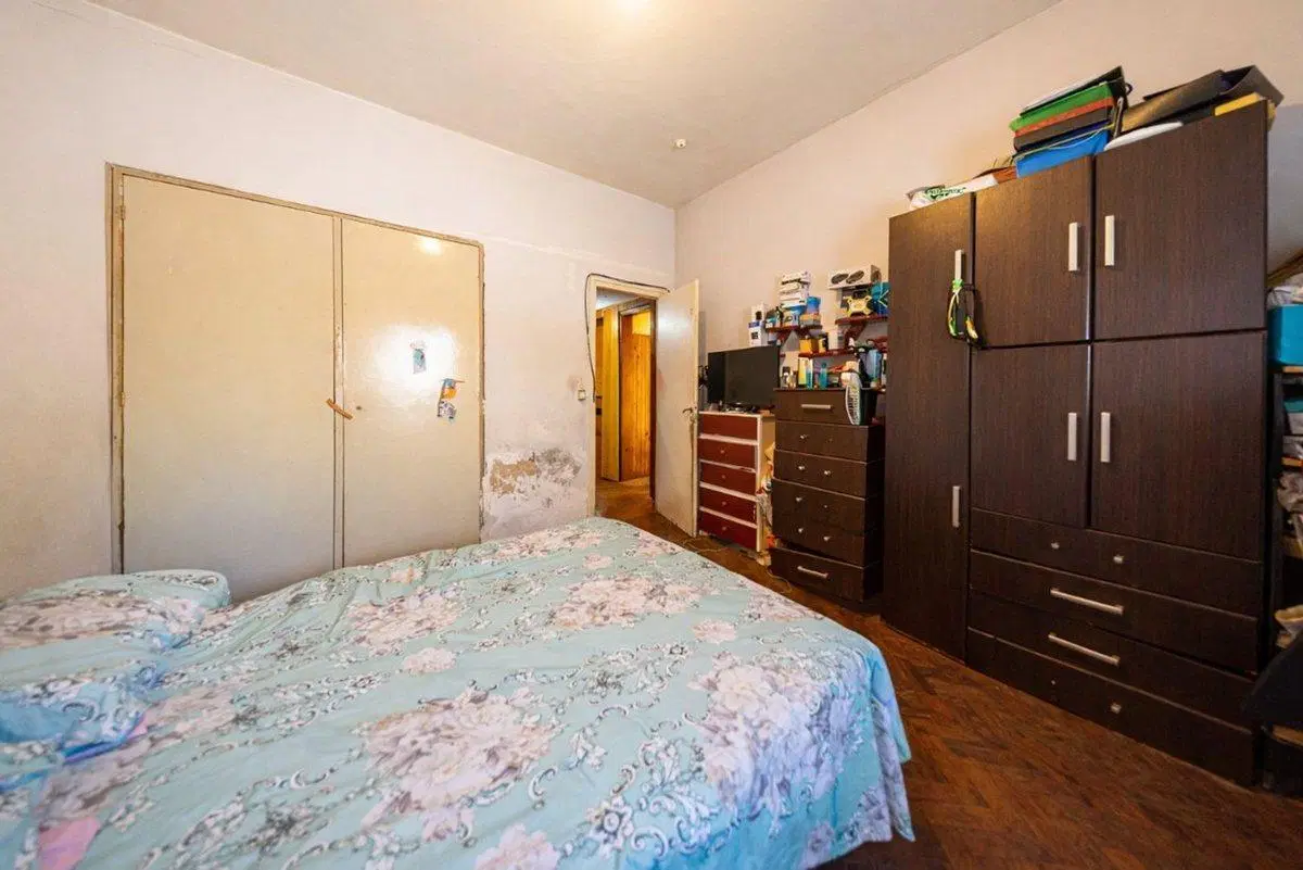 CASA EN VENTA EN B° BELGRANO DOS DORMITORIOS/PATIO 3