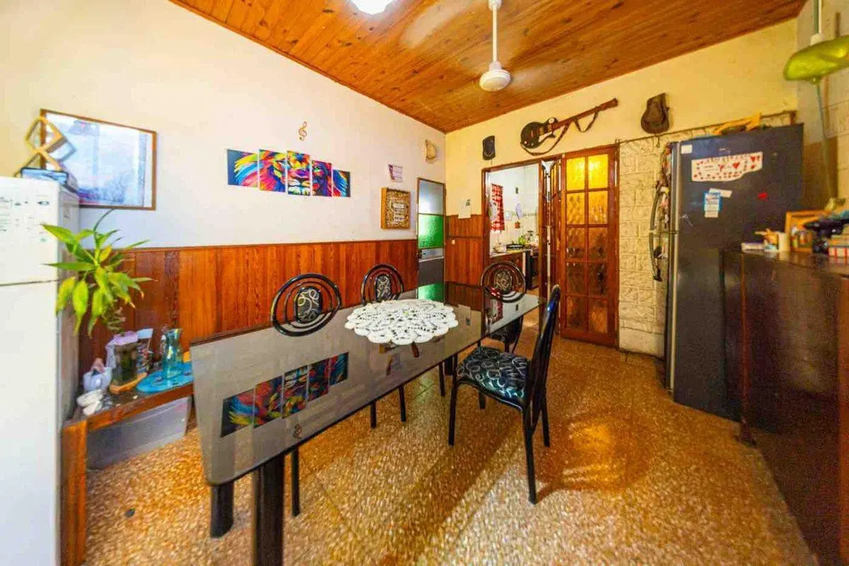 CASA EN VENTA EN B° BELGRANO DOS DORMITORIOS/PATIO 5