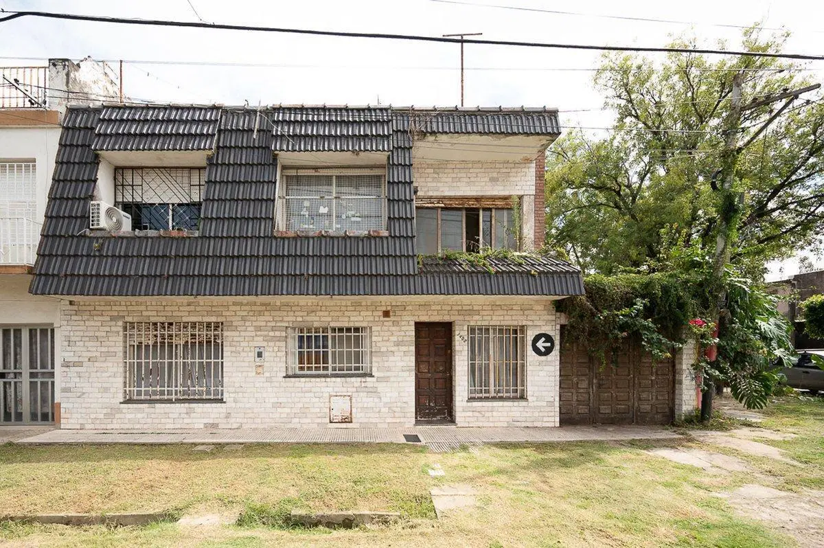 CASA EN VENTA 4 DORMITORIOS PATIO PARQUE CASAS 3