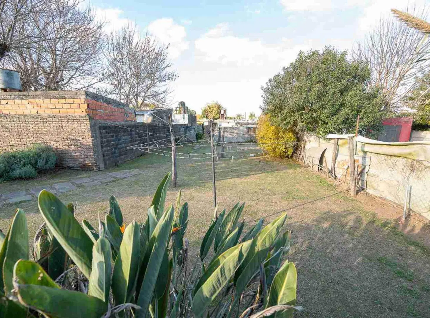 Casa en venta de 2 dormitorios a reciclar en F.L.B 2