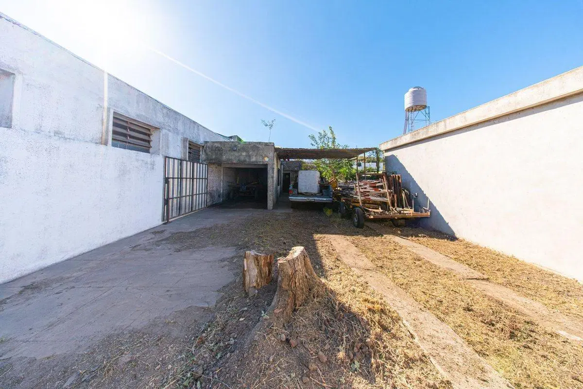 TERRENO  VENTA 187 M2 SAN LORENZO 2