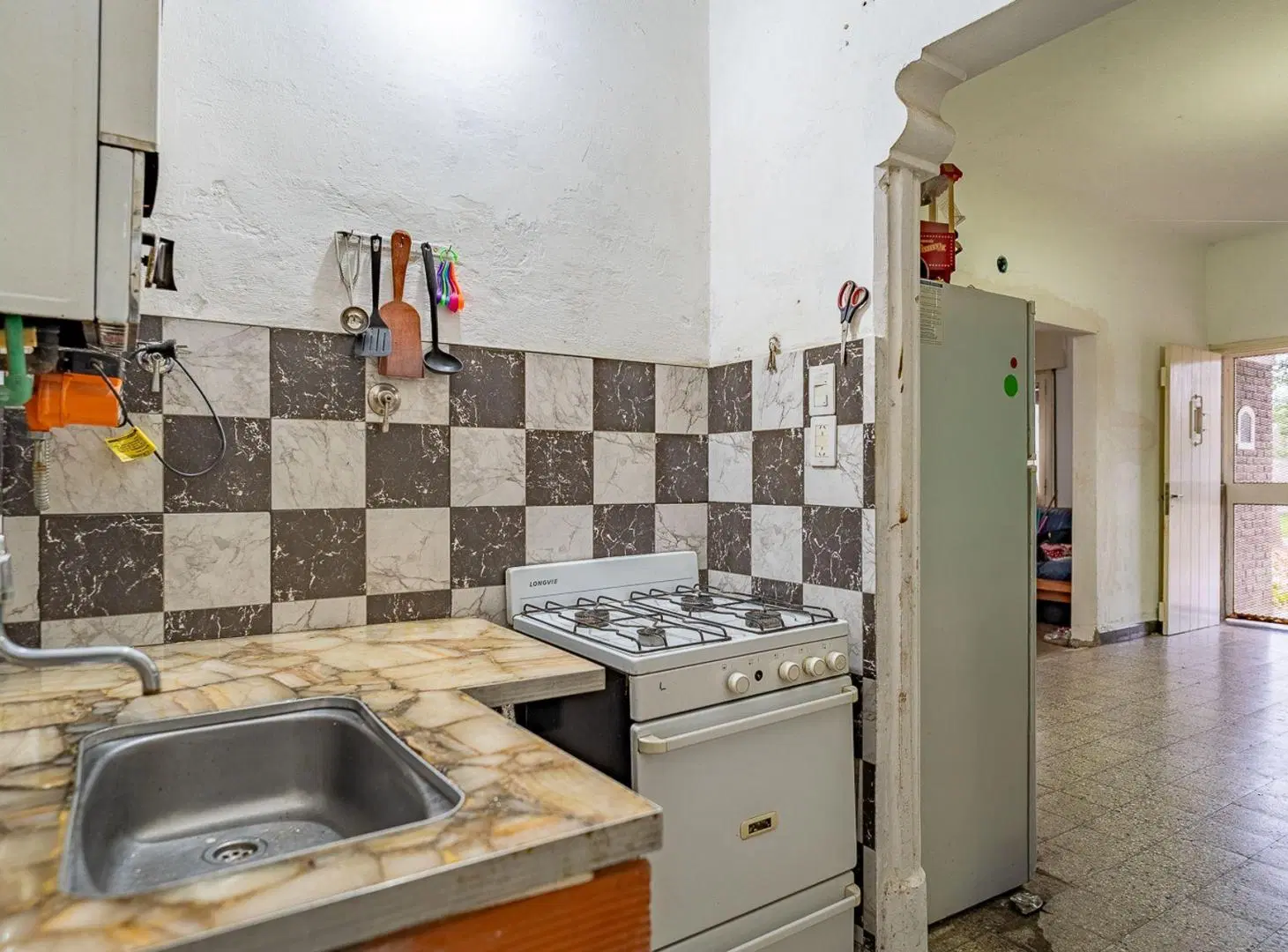 CASA EN VENTA CUATRO DORMITORIOS 4