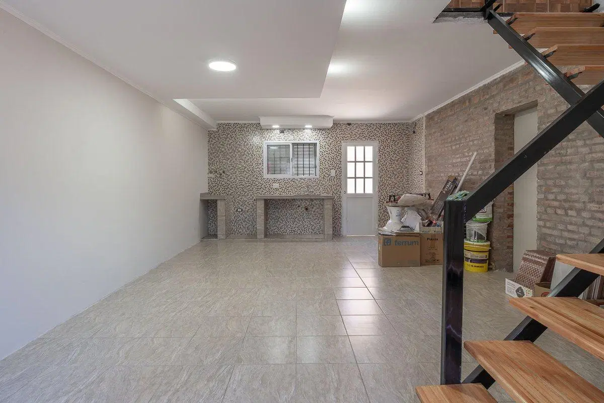 CASA EN VENTA BARRIO FISHERTON DOS DORMITORIOS 3
