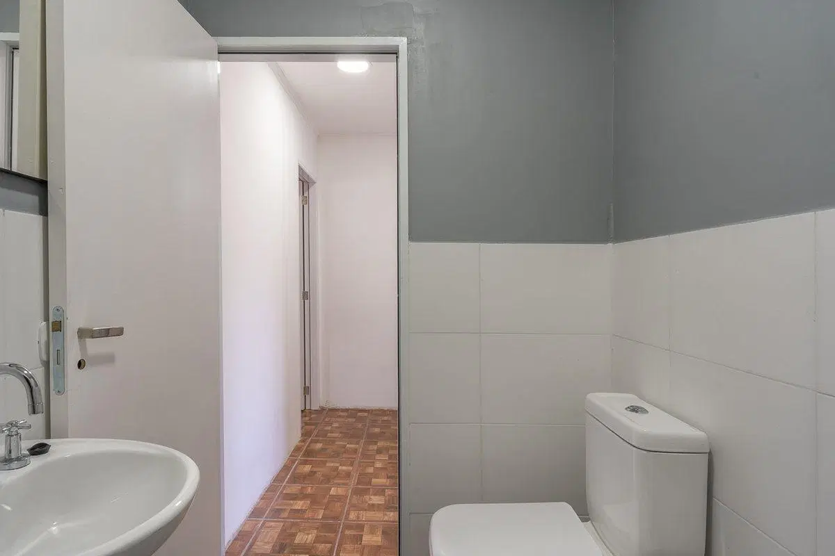 CASA EN VENTA BARRIO FISHERTON DOS DORMITORIOS 4