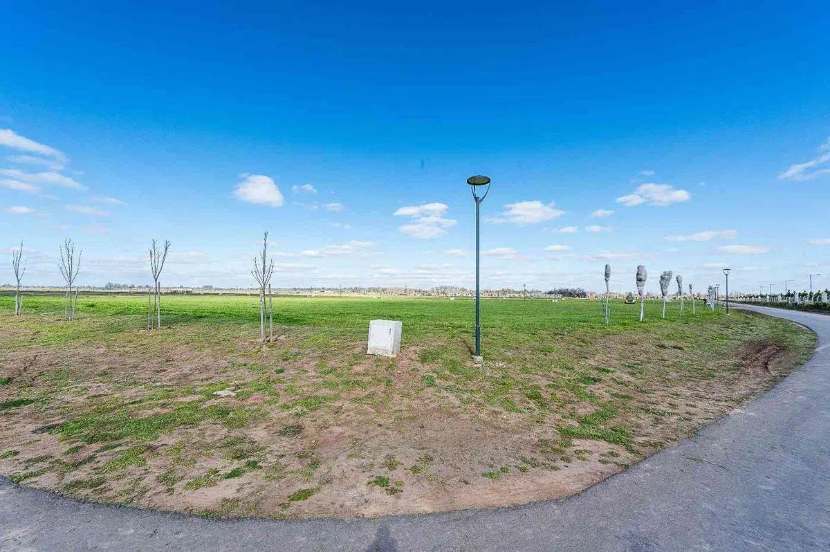 Lote en Venta Vida Lagoon oportunidad en esquina 4