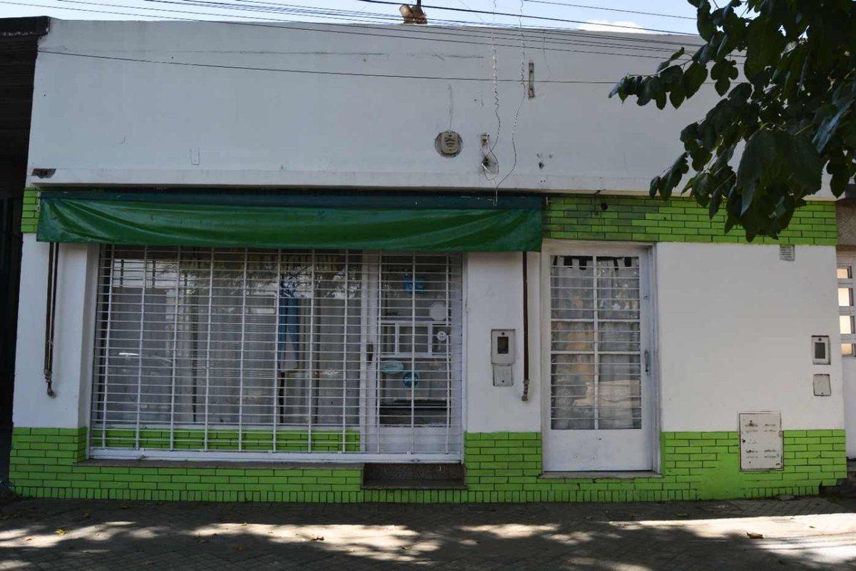 Casa en venta en Echesortu con local comercial