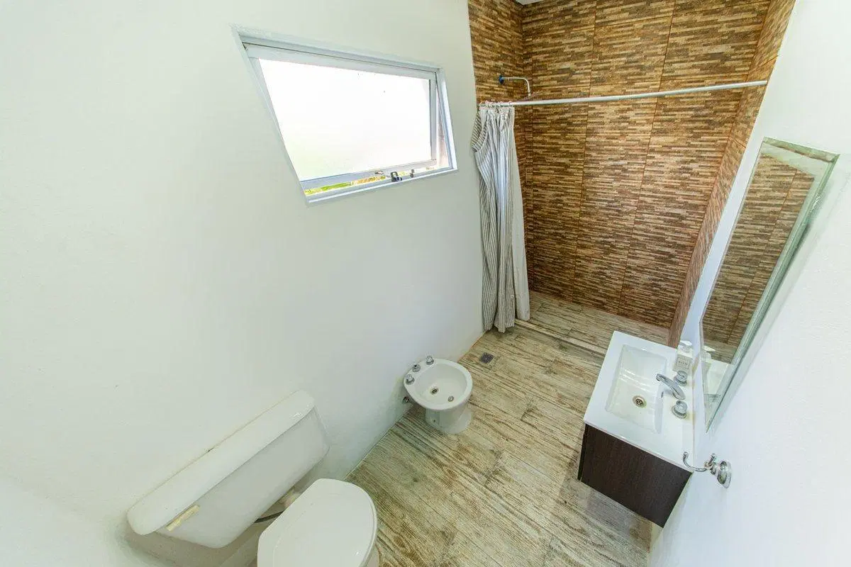 CASA EN VENTA PIÑERO DOS DORMITORIOS CON PILETA 5