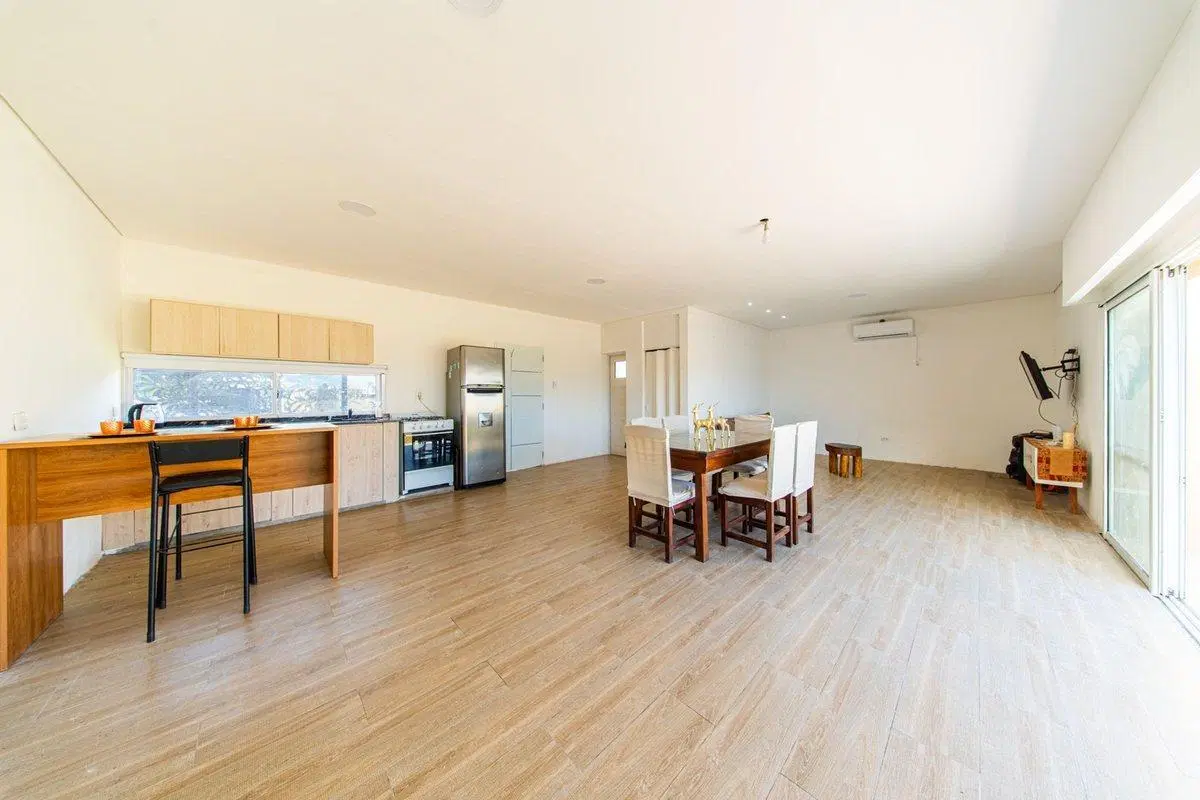 CASA EN VENTA PIÑERO DOS DORMITORIOS CON PILETA 4