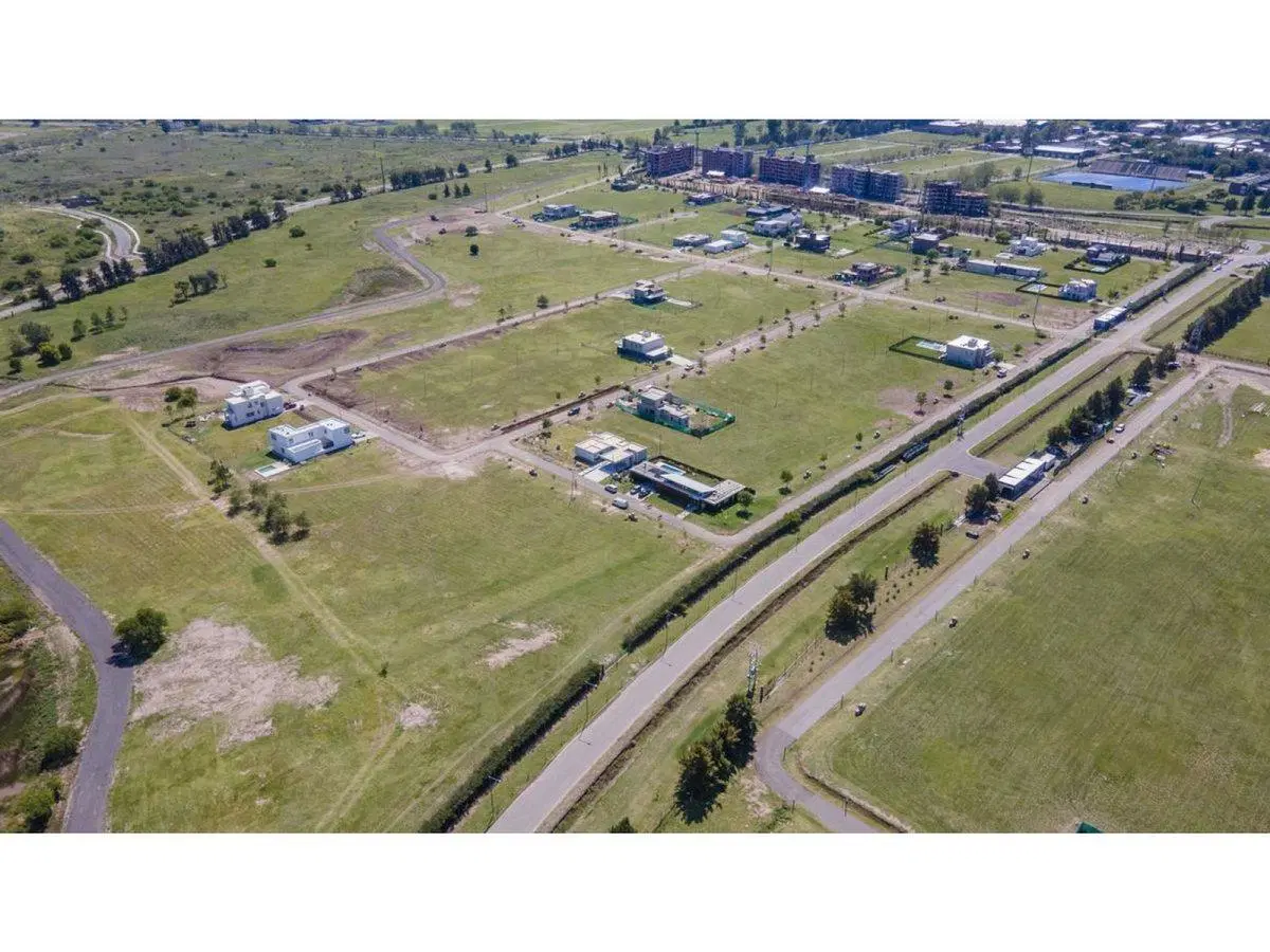 Venta Lote barrio privado Los Pasos del Jockey 3 5