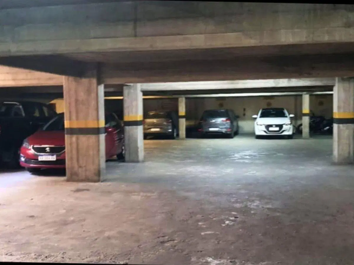 COCHERA EN VENTA ZONA CENTRO 3