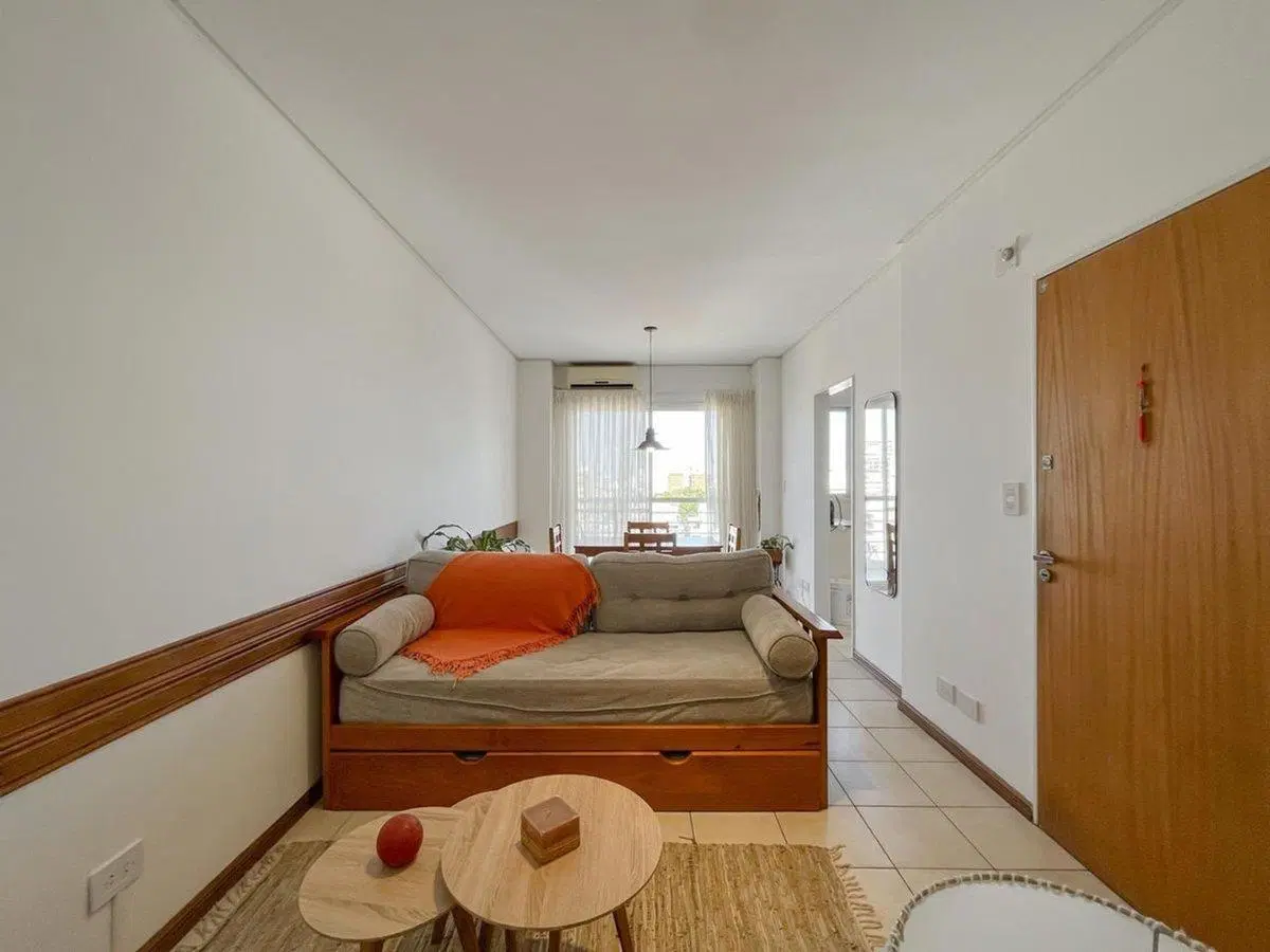 Venta departamento 1 Dormitorio, Comodín y cochera 2