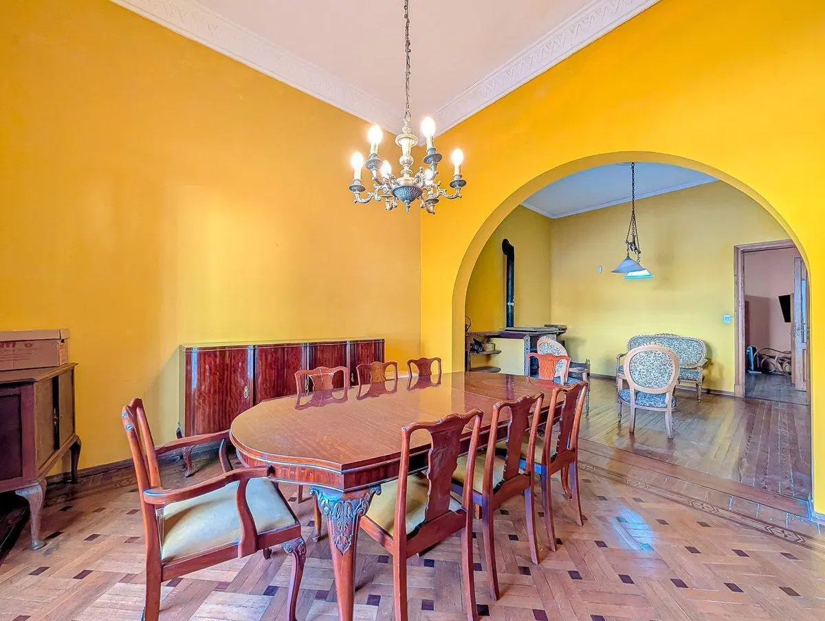 CASA EN VENTA ABASTO 3 DORMITORIOS QUINCHO TERRAZA 2