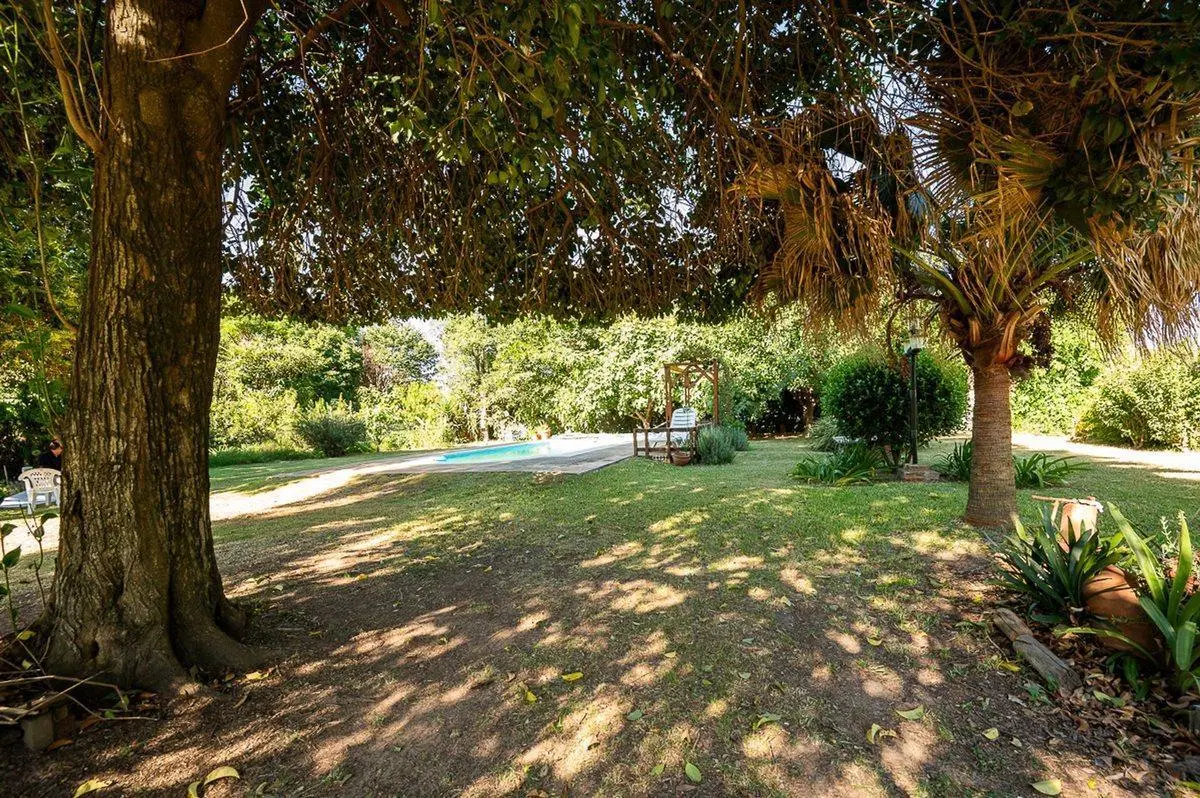 CASA EN VENTA EN OLIVEROS QUINCHO PILETA PARRILLA 5