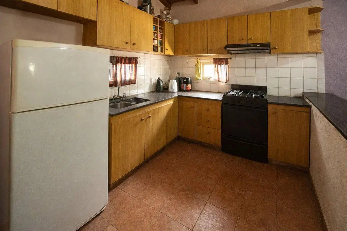 CASA EN VENTA 3 DORMITORIOS FISHERTON 5