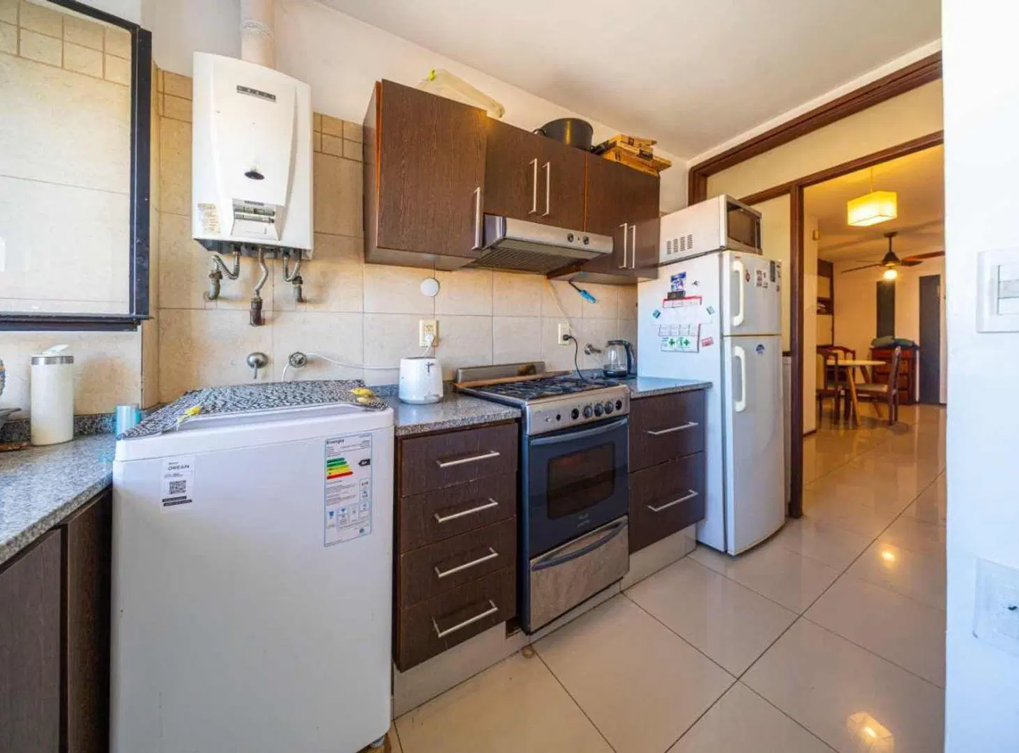 VENTA DEPARTAMENTO 2 DORMITORIOS + COMODIN CENTRO 3