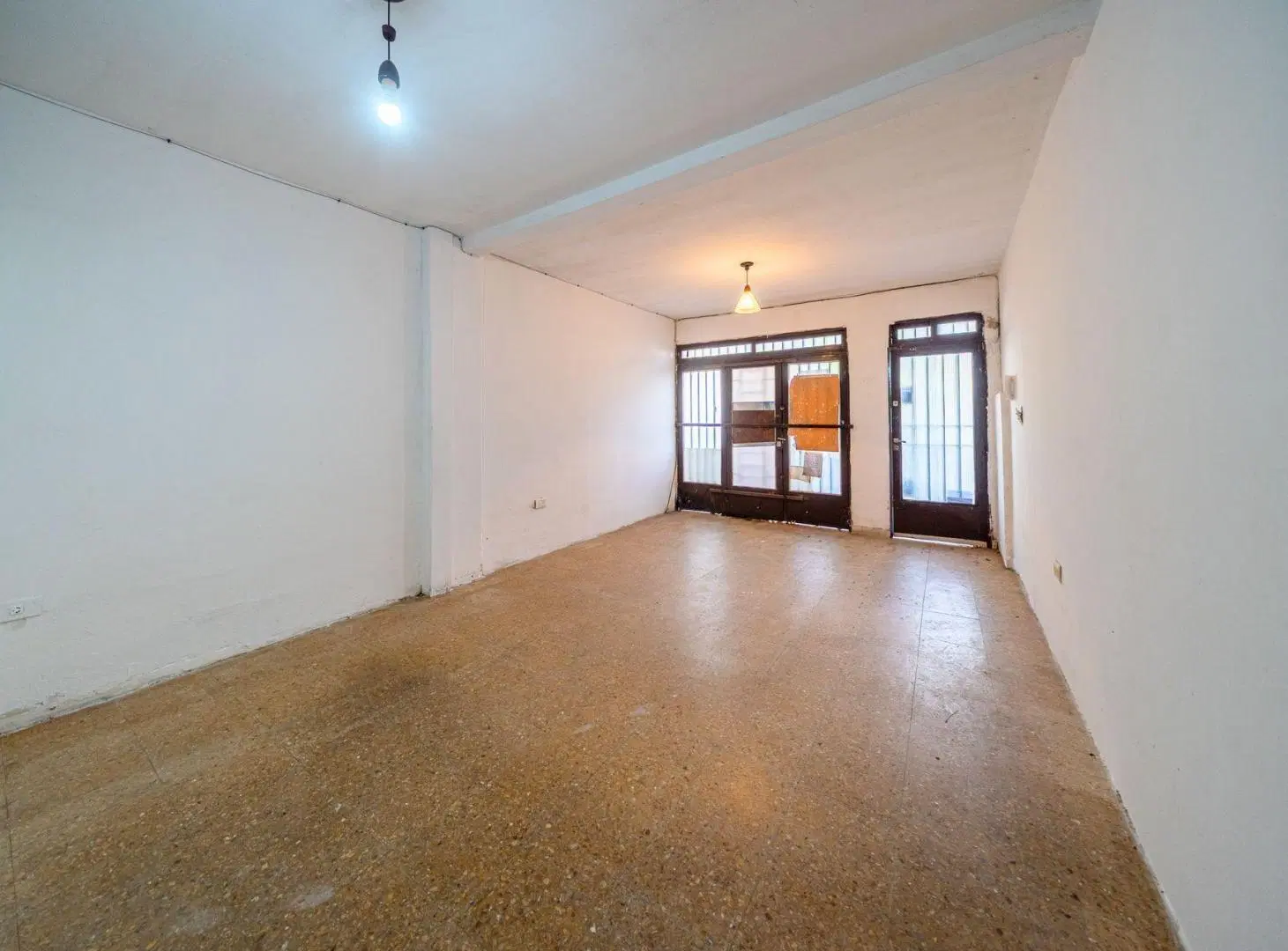LOCAL EN VENTA REP. DE LA SEXTA IDEAL INVERSIÓN 4