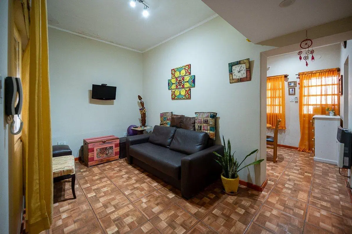 CASA EN VENTA 2 DORMITORIOS 3