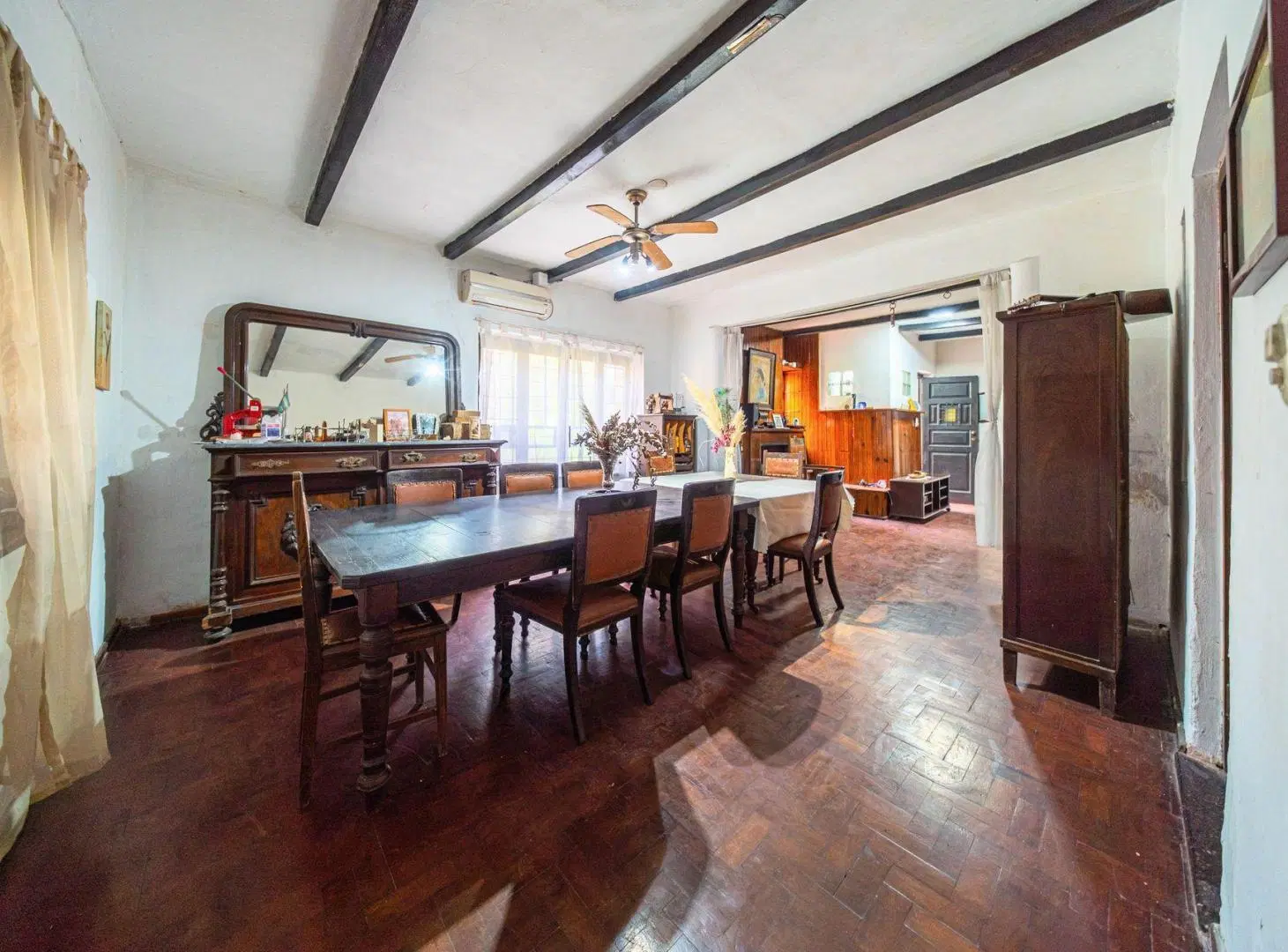 CASA EN VENTA EN FISHERTON CON 5 DORMITORIOS 4