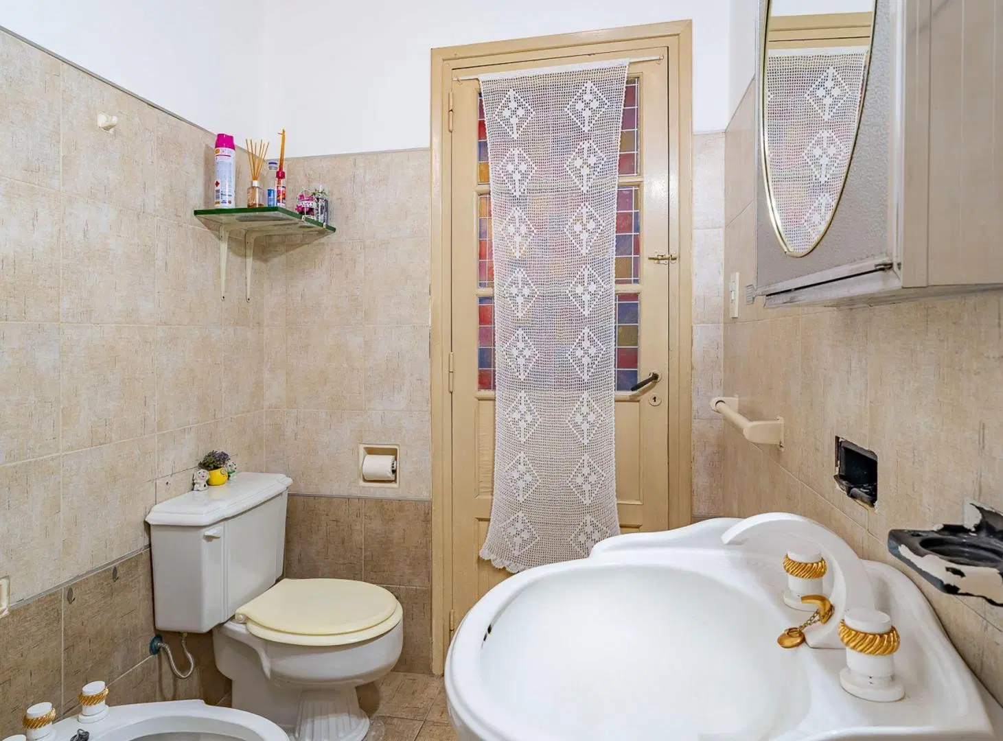 CASA EN VENTA EN BARRIO BELGRANO DOS DORMITORIOS 4