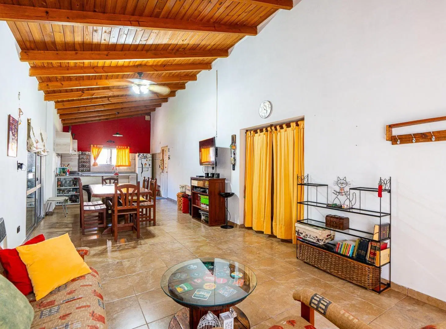 CASA EN  VENTA 2 DORMITORIOS EN ALTOS DE MENDOZA 2