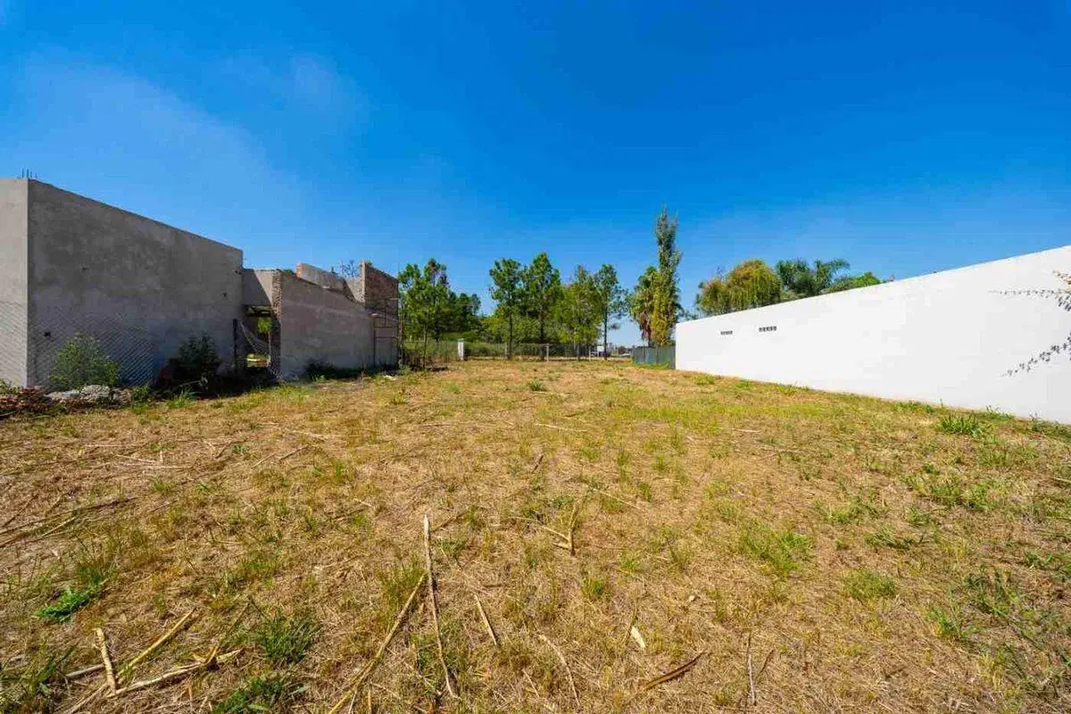 OPORTUNIDAD TERRENO EN VENTA EN FUNES CANTEGRIL 4