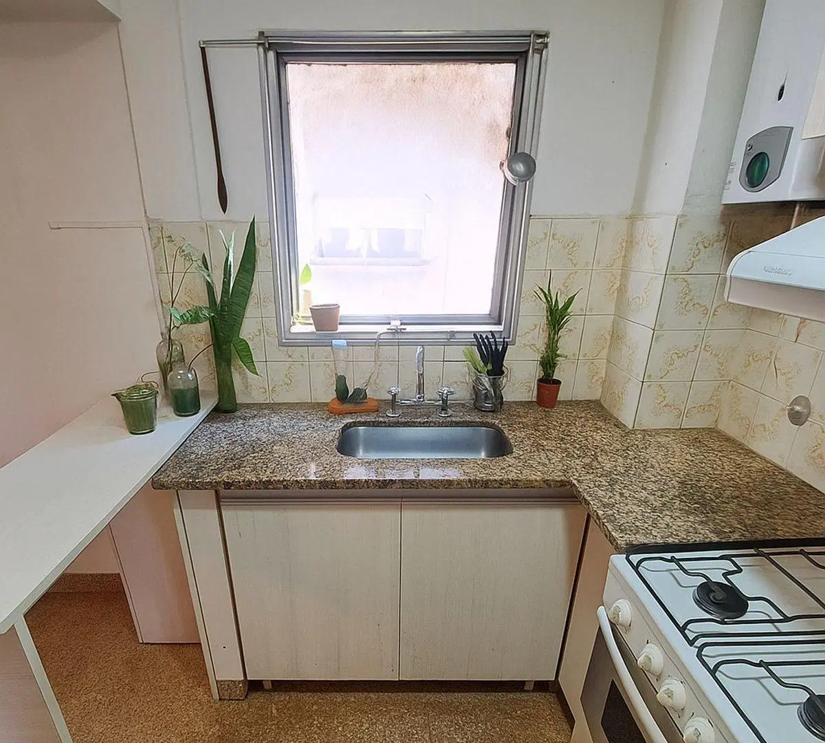 DEPARTAMENTO VENTA 2 DORMI CON BALCONADA BV OROÑO 3