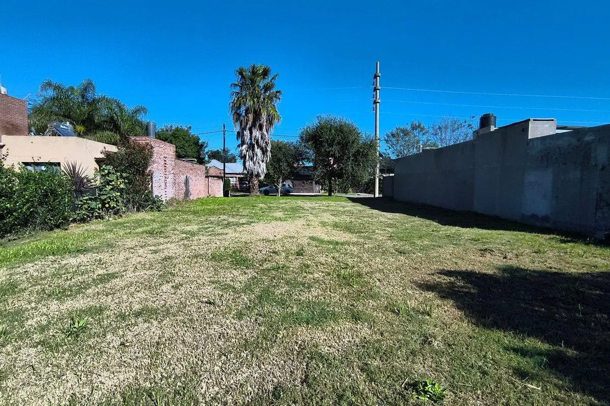 TERRENO EN VENTA SOBRE CALLE PAVIMENTADA 4