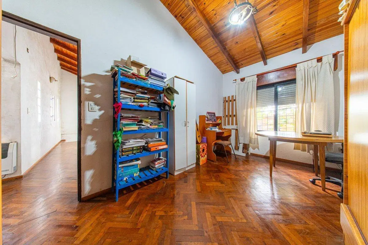 CASA VENTA BELLA VISTA 4 DORM COCHERA APTA CREDITO 4