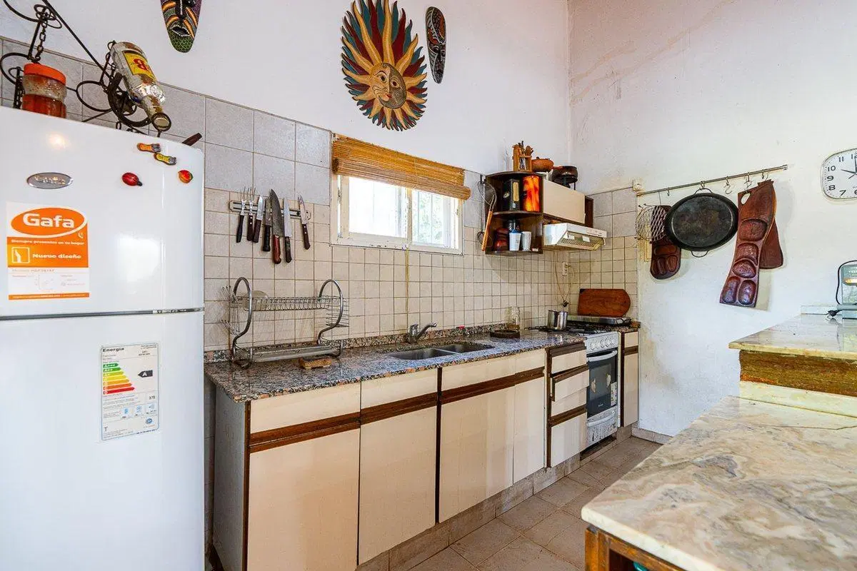 CASA EN VENTA CON PISCINA APTA CREDITO ALVEAR 5