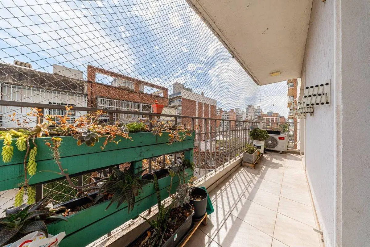 Venta departamento 3 dormitorios y 3 balcones rio 5