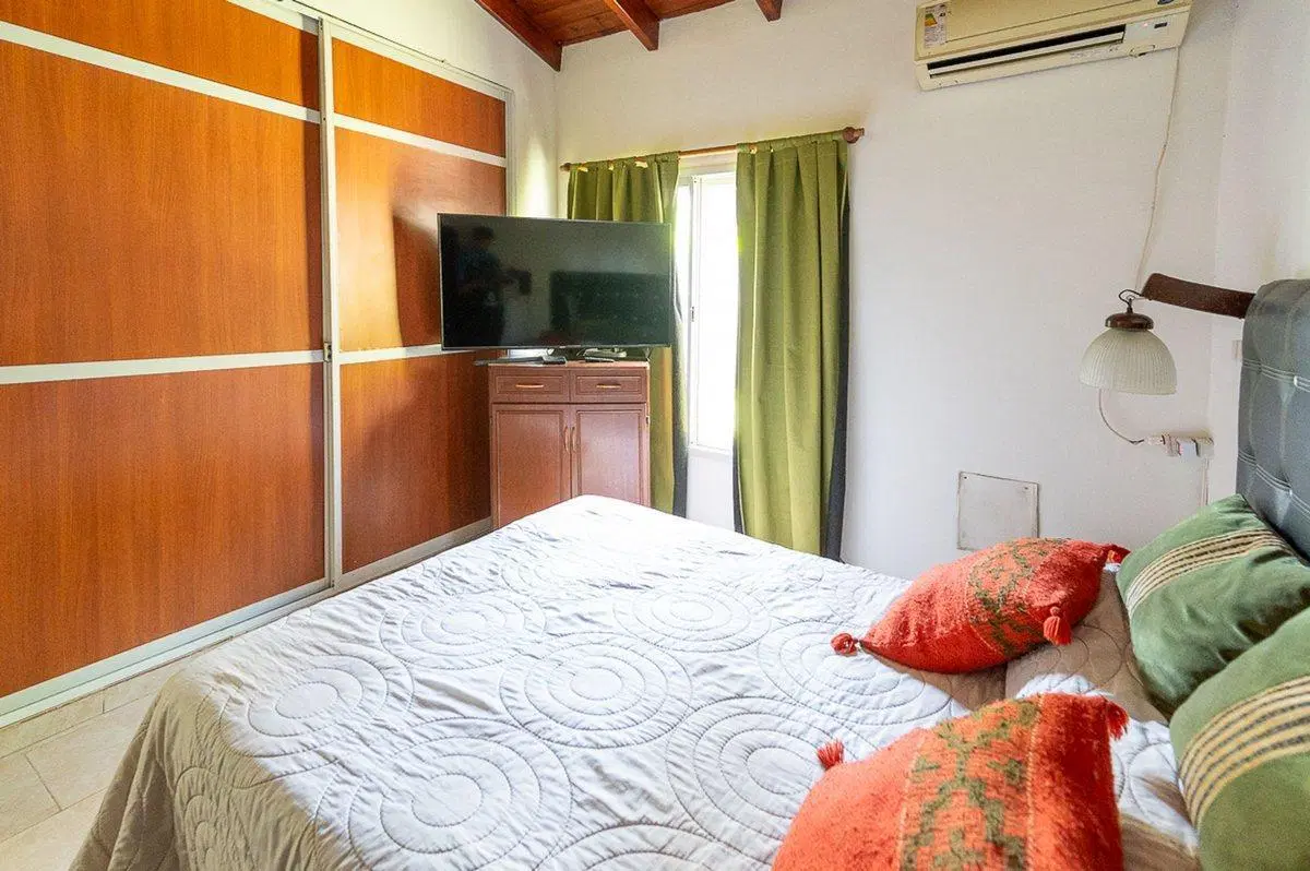 VENTA CASA 2 DORMITORIOS ROLDAN  APTA CREDITO 4
