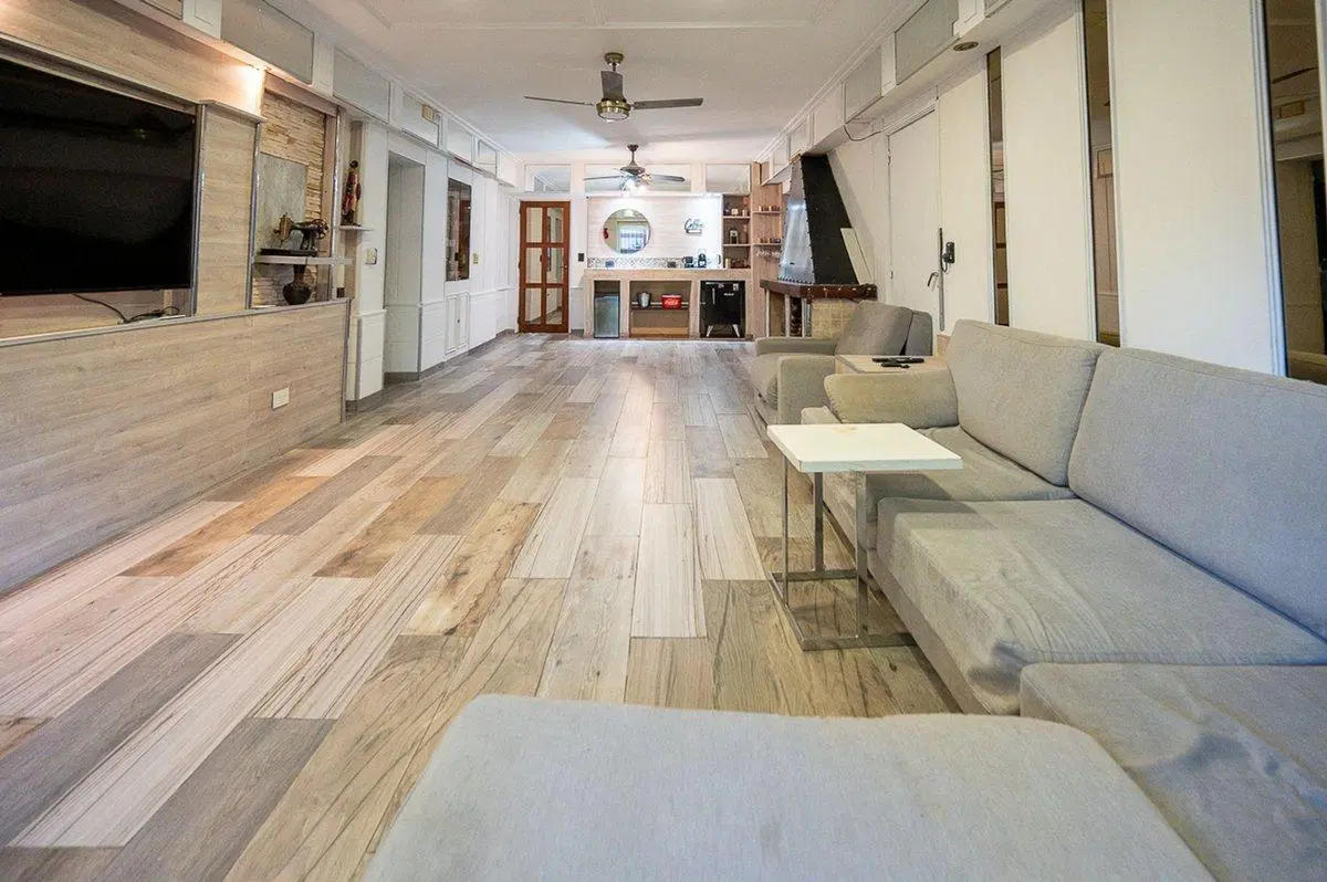 CASA EN VENTA FISHERTON 3 DORM PLAYROOM  Y GARAGE 2