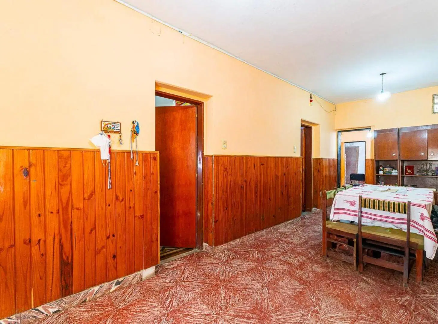CASA VENTA 4 DORMITORIOS BARRIO SARMIENTO ALBERDI 2