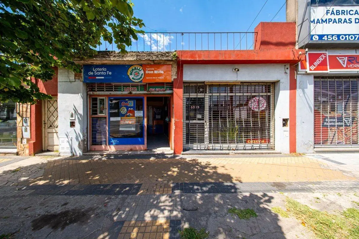 TERRENO EN VENTA LOCALES Y CASA EN BARRIO BELGRANO 4