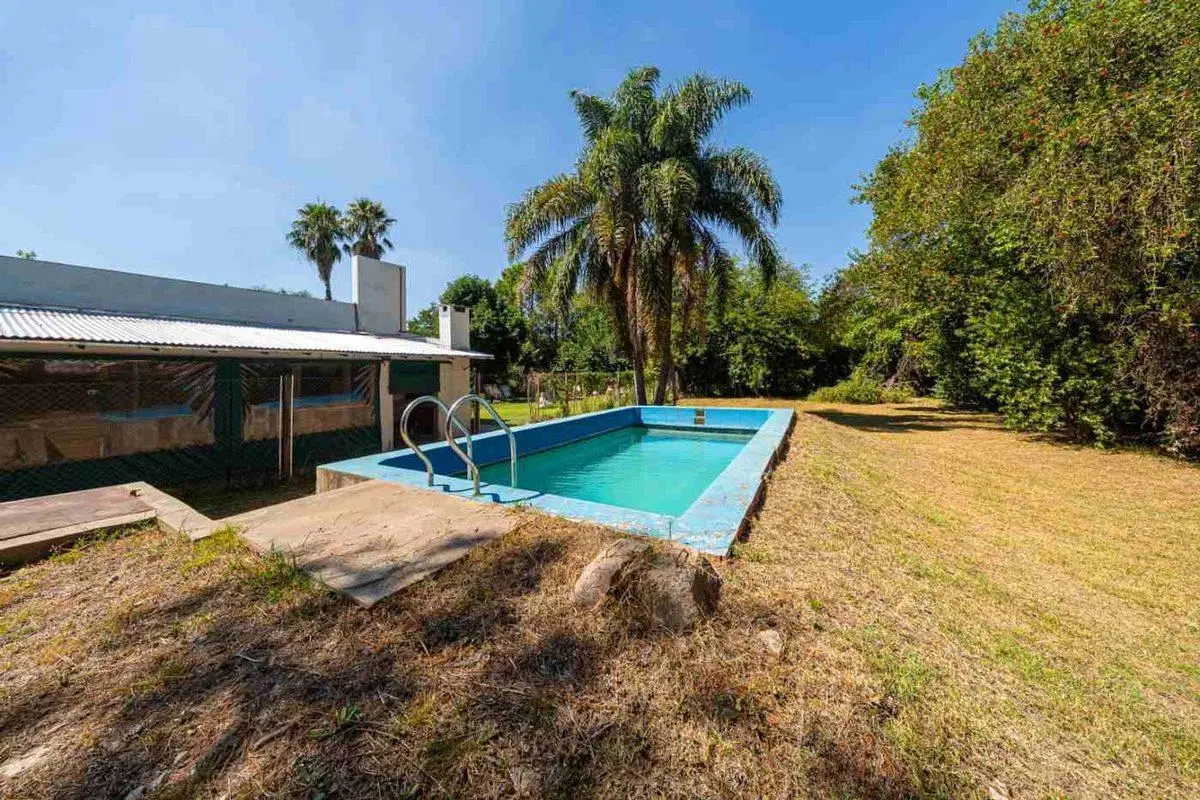 TERRENO EN VENTA EN ROLDÁN CON PILETA 3