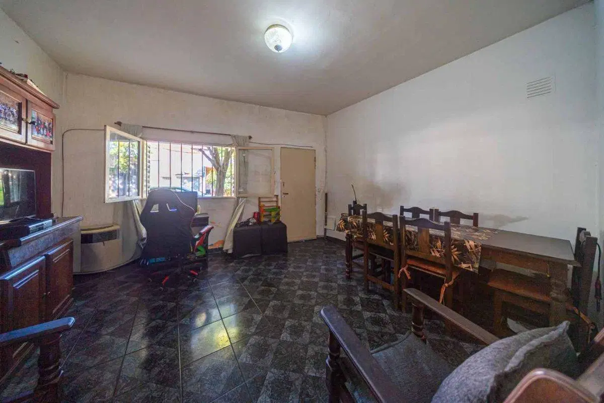 PH UN DORMITORIO CON PATIO EN VENTA PLANTA BAJA 2