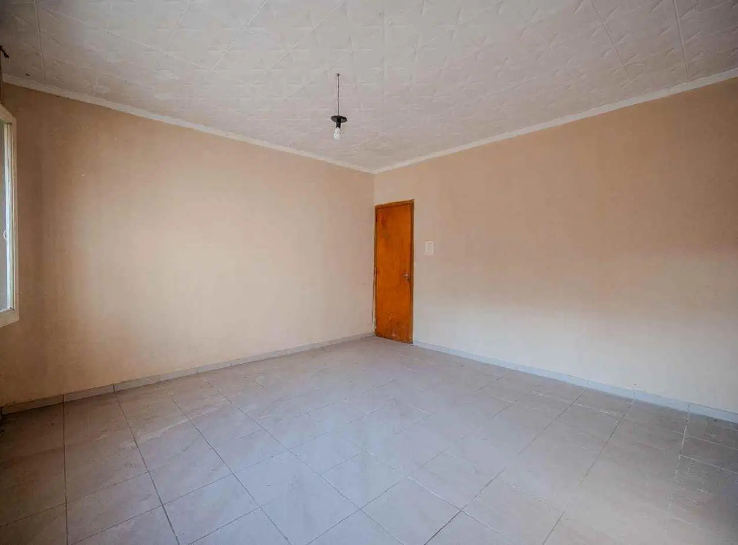 CASA EN VENTA 2DORMITORIOS COCHERA JARDIN ZONA SUR 5