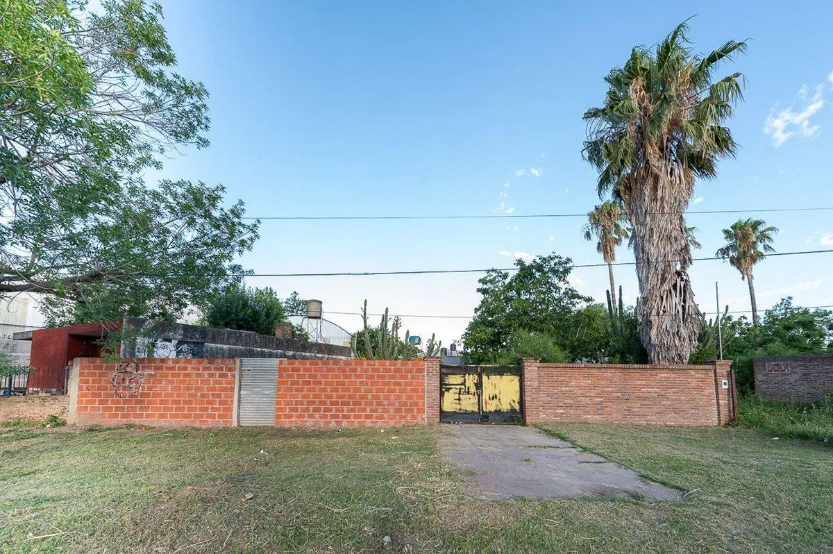 TERRENO EN VENTA EN FRAY LUIS BELTRAN SOBRE AV. SM 4