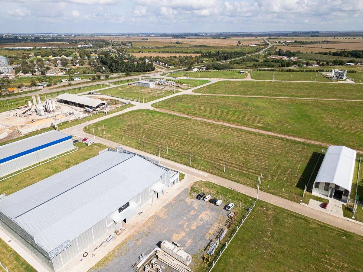 LOTE INDUSTRIAL EN VENTA PARQUE IND SAN LORENZO 3