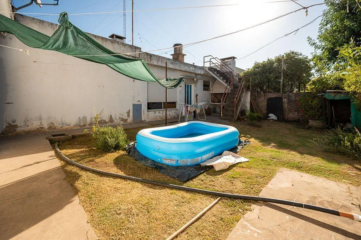 VENTA DE 2 CASAS MAS LOCAL EN ALVAREZ APTO CREDITO 5