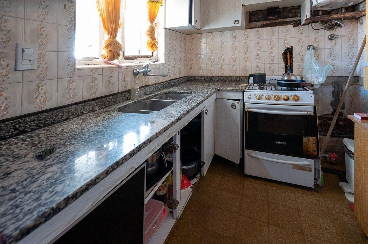 Foto de VENTA DE 2 CASAS MAS LOCAL EN ALVAREZ APTO CREDITO, imagen 2