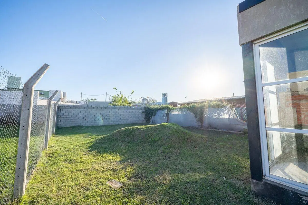 CASA EN VENTA EN RICARDONE A TERMINAR 8